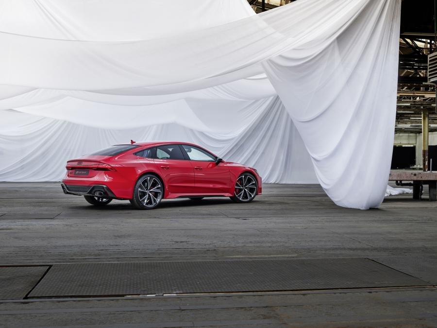  Audi RS7 Sportback 2019 года  (WW) (фото 21 из 80)